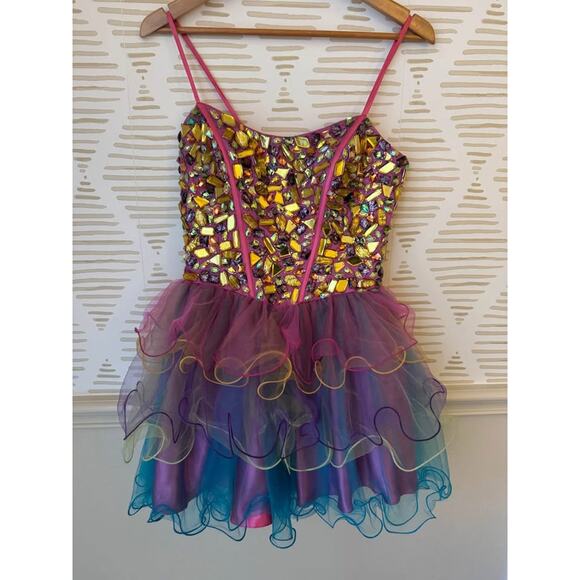 Dave & Johnny Dresses & Skirts - Dave & Johnny Size 7/8 Gem Tiered Prom 80’s Inspired Evening Dress